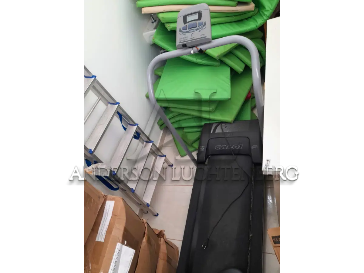 LOTE 011 - SUCATAS DIVERSAS
