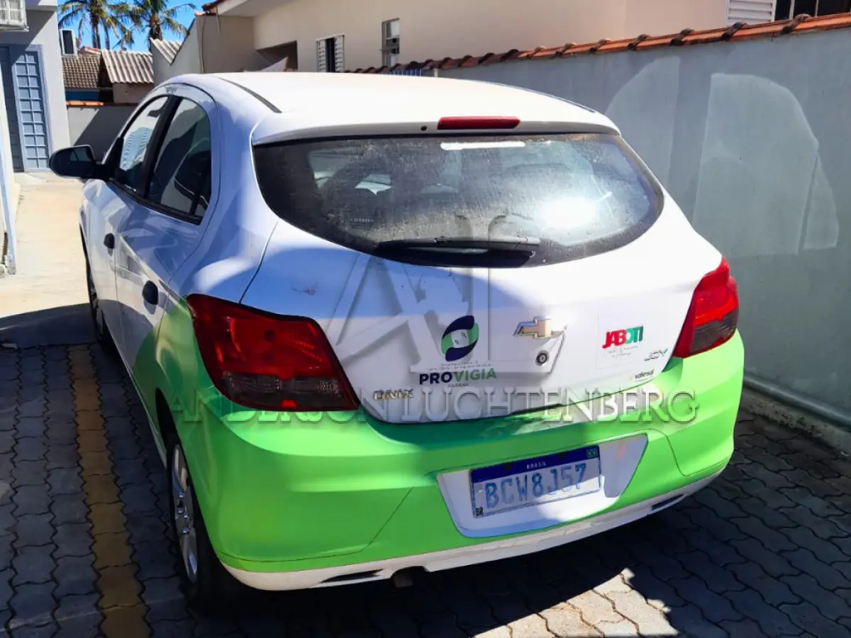 LOTE 003 - CHEVROLET ONIX 1.0 MT JOYE MEC. 2018/2019