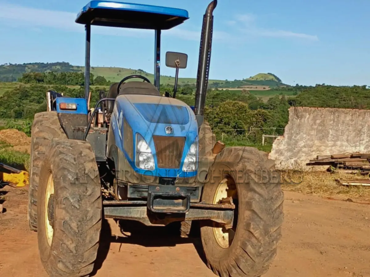 LOTE 005 - TRATOR NEW ROLLAND TL75E 2017