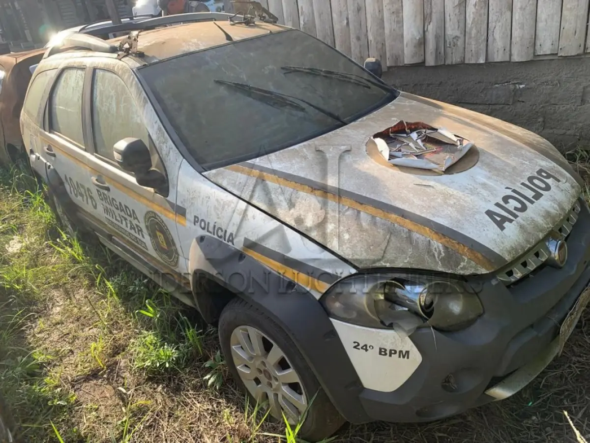 LOTE 001 - FIAT/WEEKEND ADVENTURE
