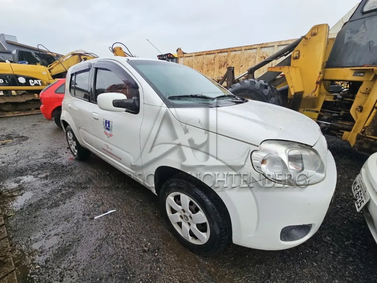 LOTE 002 - FIAT UNO ECONOMY 2014