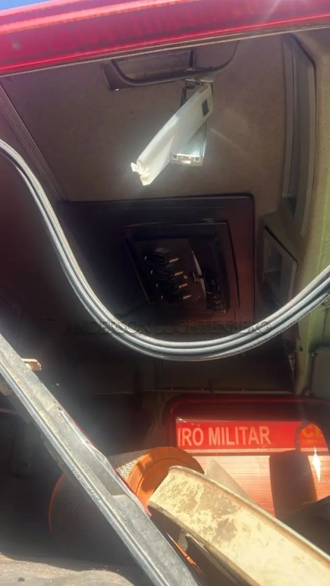 LOTE 005 - M.BENZ/CAMINHÃO ATEGO 2425