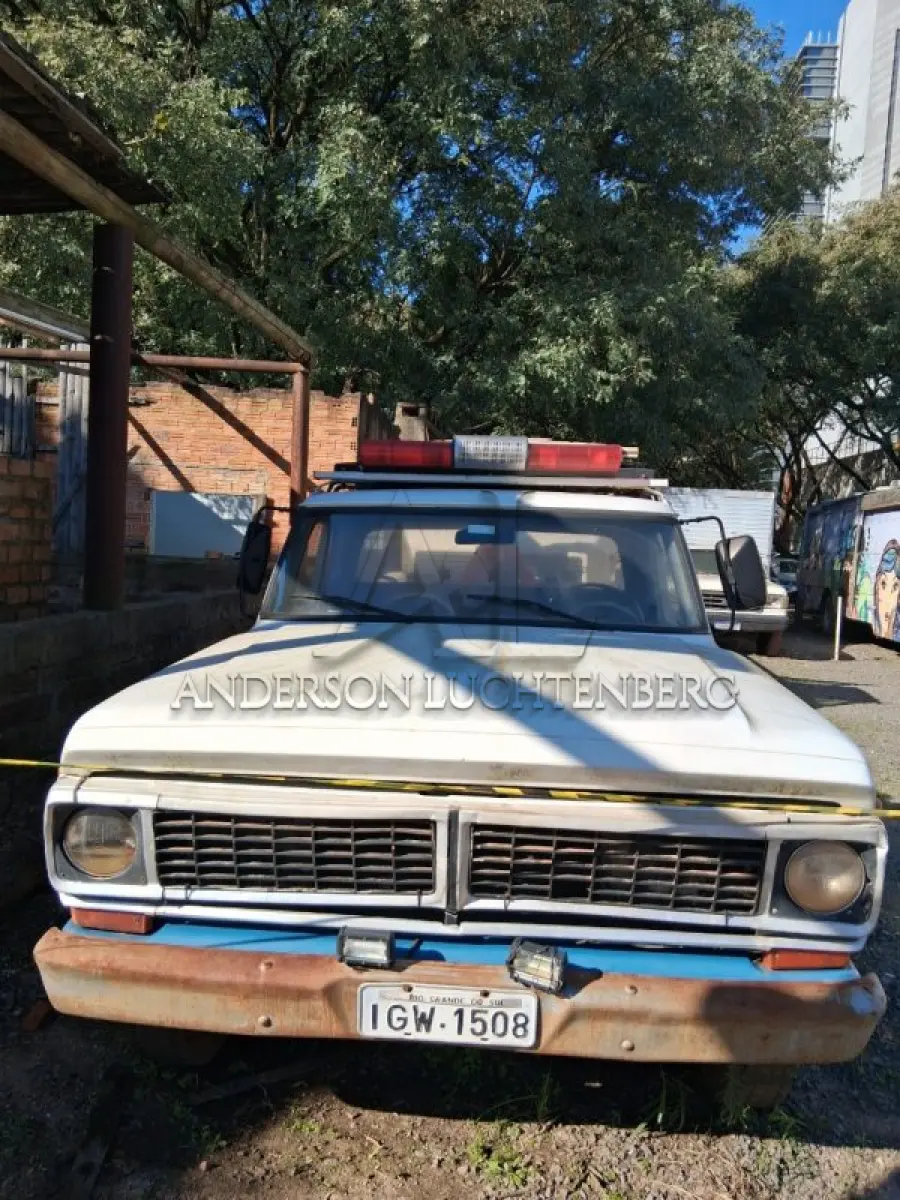 LOTE 013 - FORD/CAMINHÃO F350