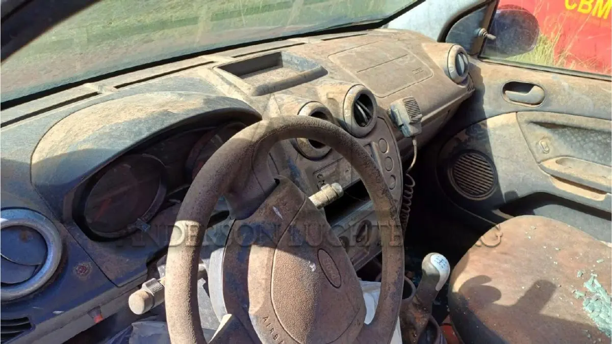 LOTE 002 - FORD/FIESTA SEDAN 1.6 FLEX