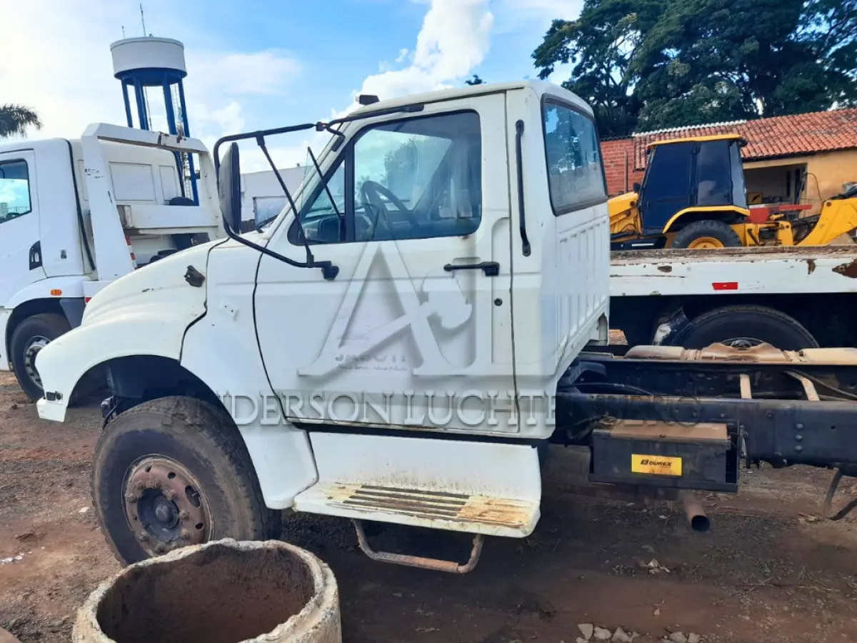 LOTE 009 - FORD F14000 HD ano/mod: 1998/1998