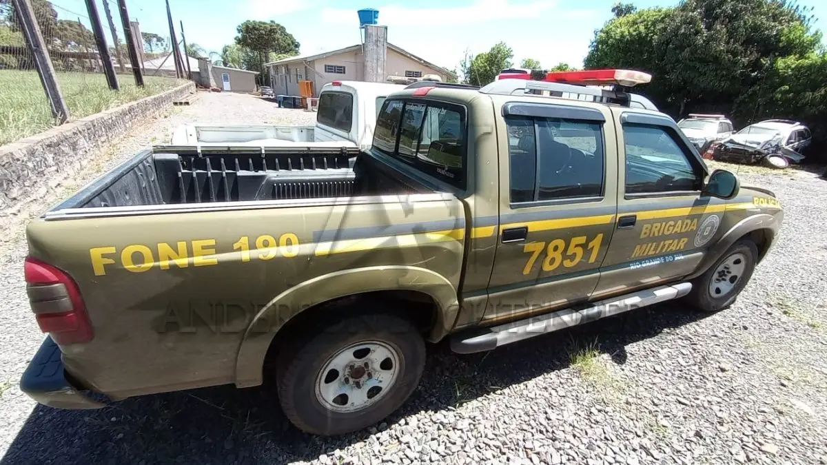 LOTE 013 - GM/S10 RODEIO 2.8 D 4X4