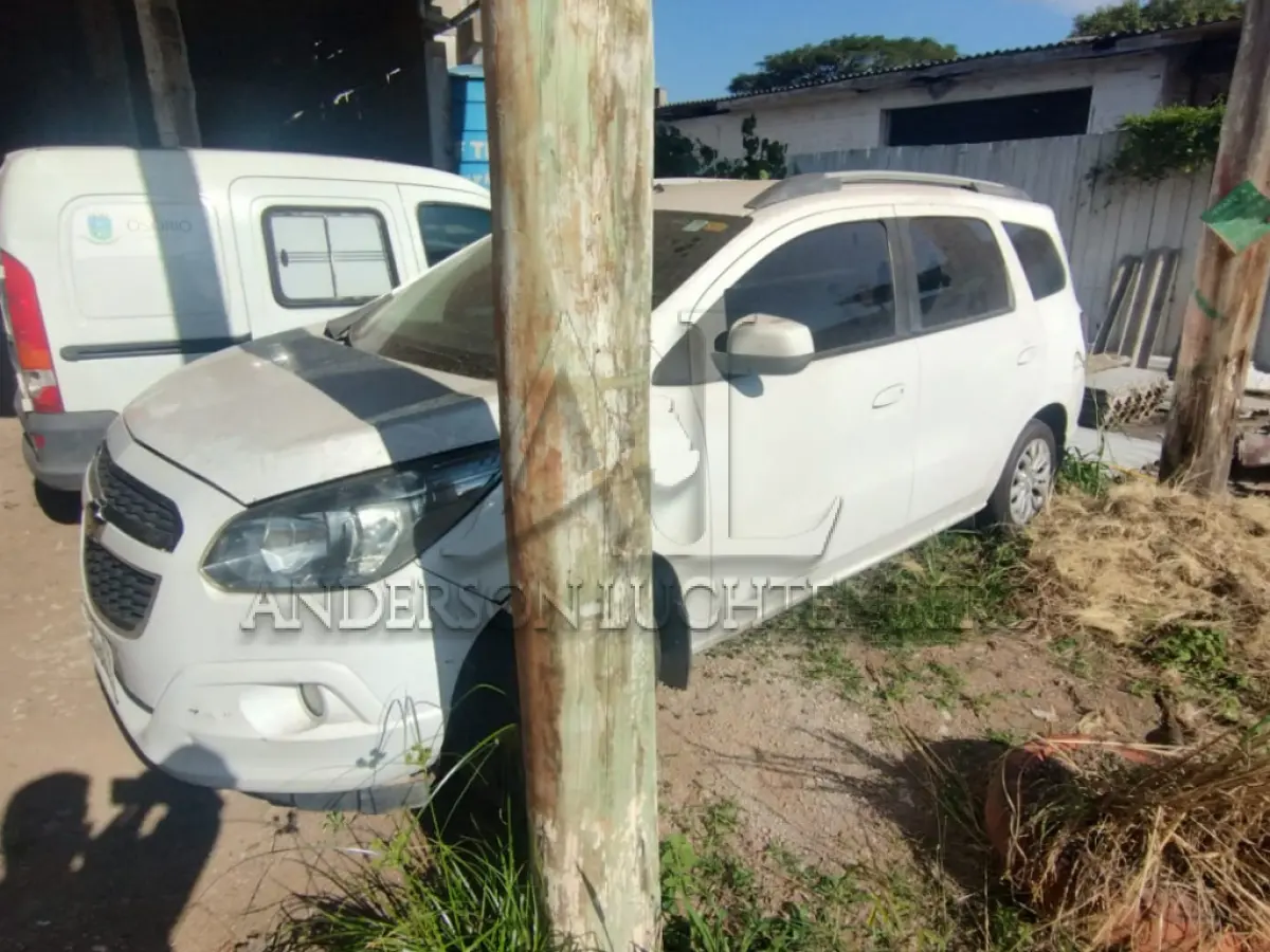 LOTE 005 - CHEVROLET SPIN 1.8 MT LTZ 2017/2018