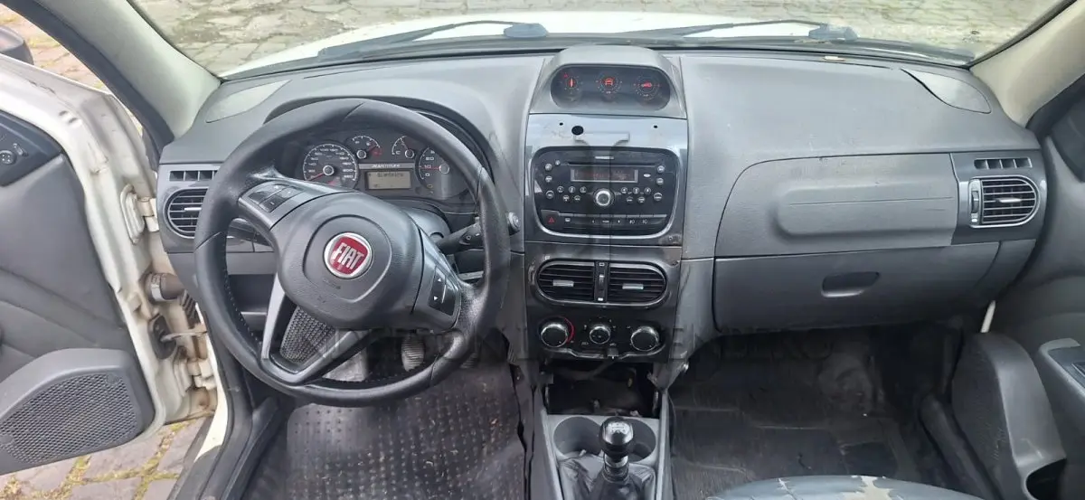 LOTE 016 - FIAT/WEEKEND ADVENTURE