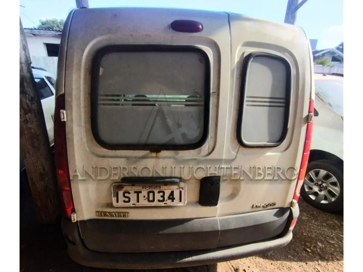 LOTE 002 - RENAULT KANGOO ALL AMB 2011/2012