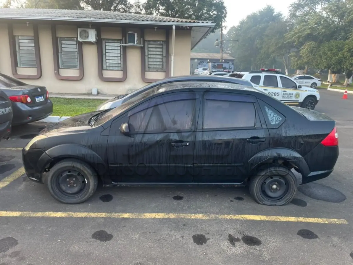 LOTE 008 - FORD/FIESTA SEDAN 1.6 FLEX