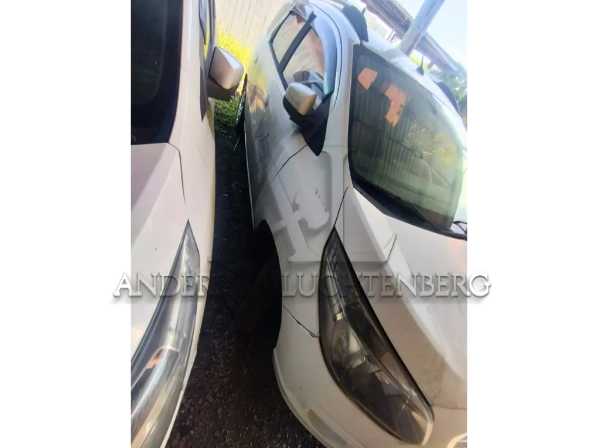 LOTE 003 - CHEVROLET SPIN 1.8L MT LTZ 2014/2015