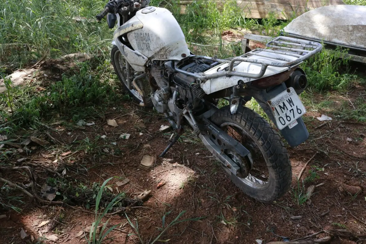 LOTE 009 - HONDA/NX-4 FALCON