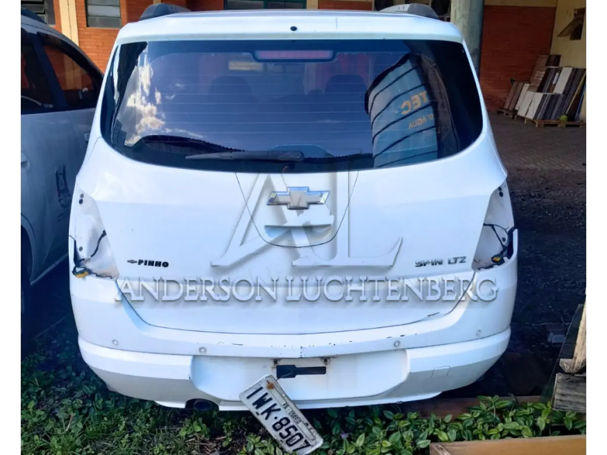 LOTE 001 - CHEVROLET SPIN 1.8L MT LTZ 2015/2016