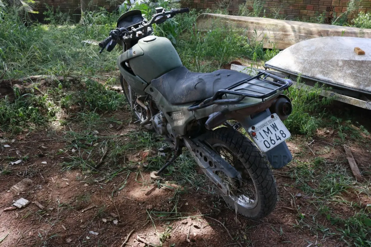 LOTE 008 - HONDA/NX-4 FALCON