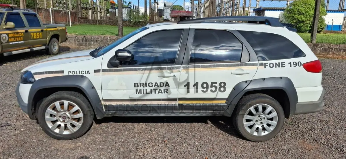 LOTE 015 - FIAT/WEEKEND ADVENTURE