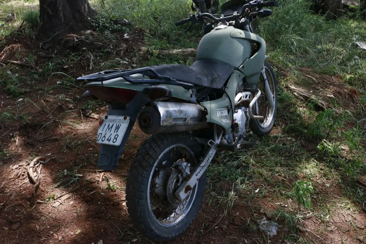 LOTE 008 - HONDA/NX-4 FALCON