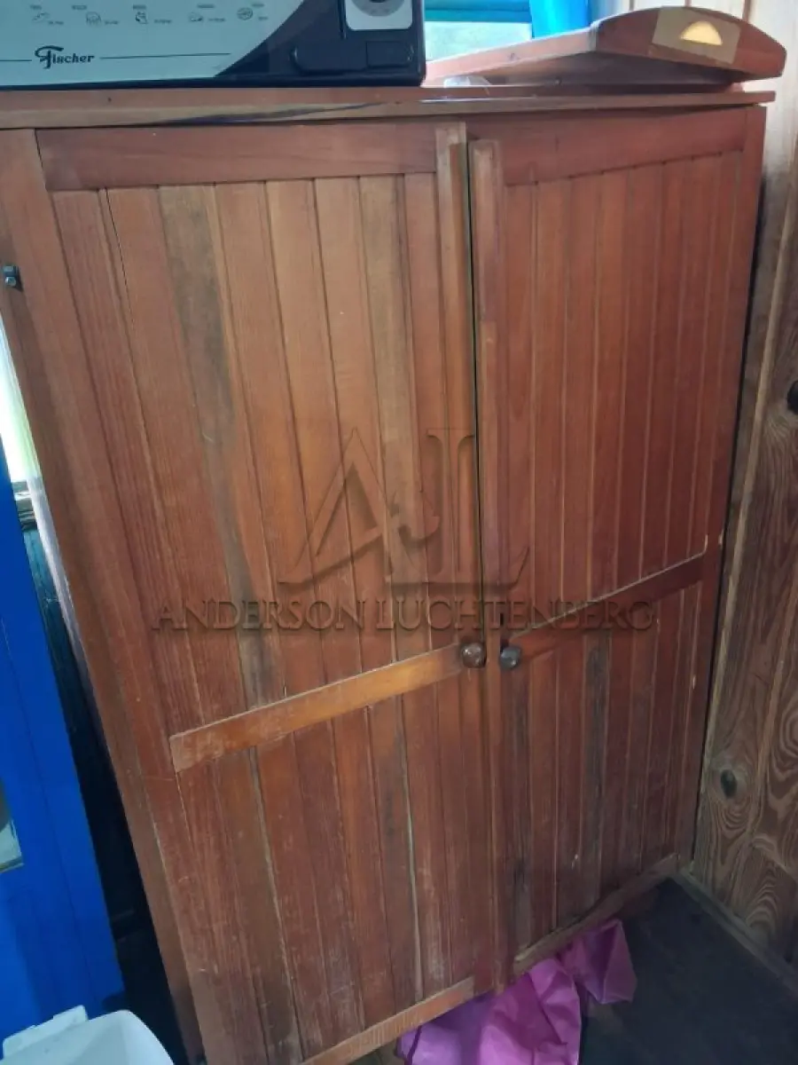 LOTE 004 - SUCATAS FERROSAS E MOBILIAR