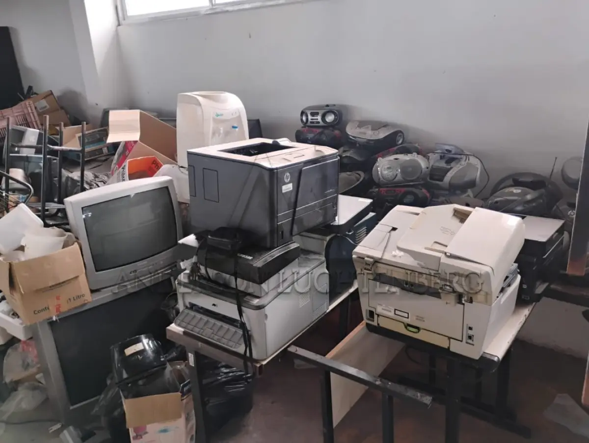 LOTE 019 - SUCATAS DE ELETRO-ELETRÔNICOS E INFOMÁTICA