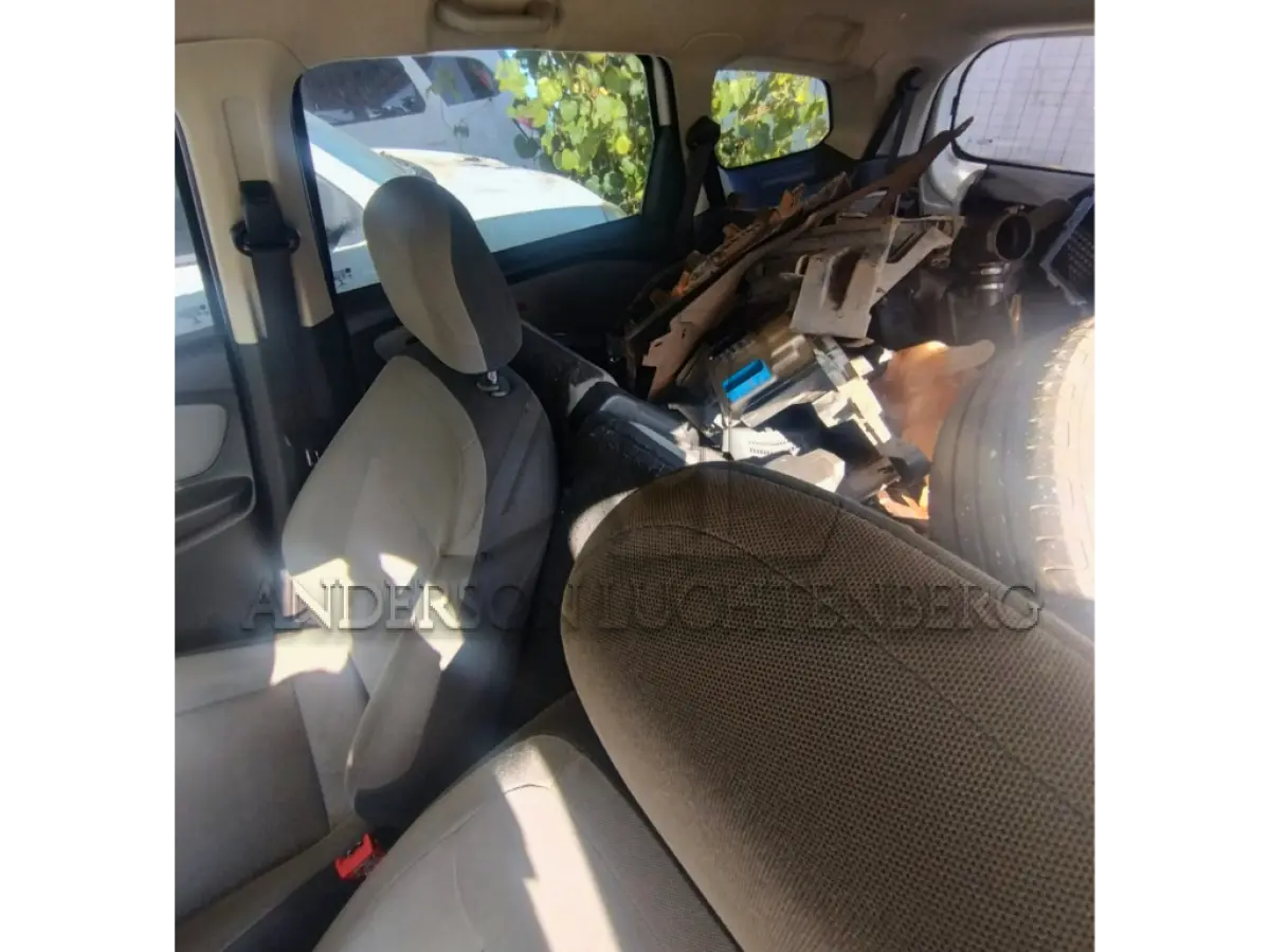 LOTE 005 - CHEVROLET SPIN 1.8 MT LTZ 2017/2018