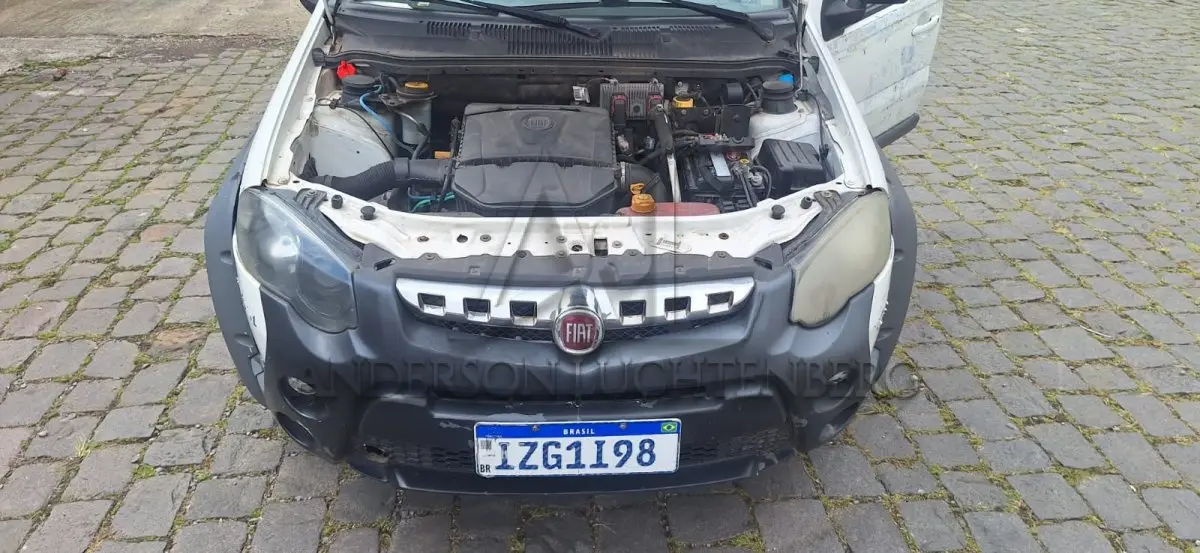 LOTE 016 - FIAT/WEEKEND ADVENTURE