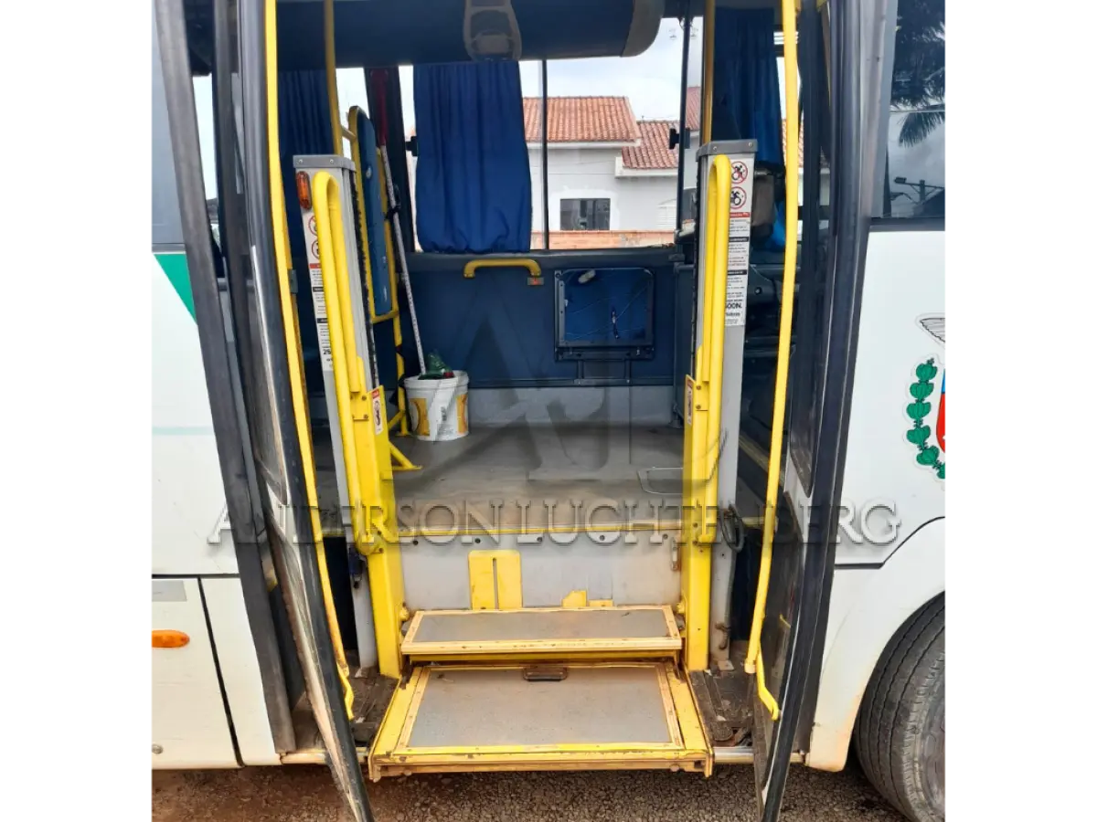 LOTE 002 - ÔNIBUS MARCOPOLO/VOLARE W9 ON 2014/2015