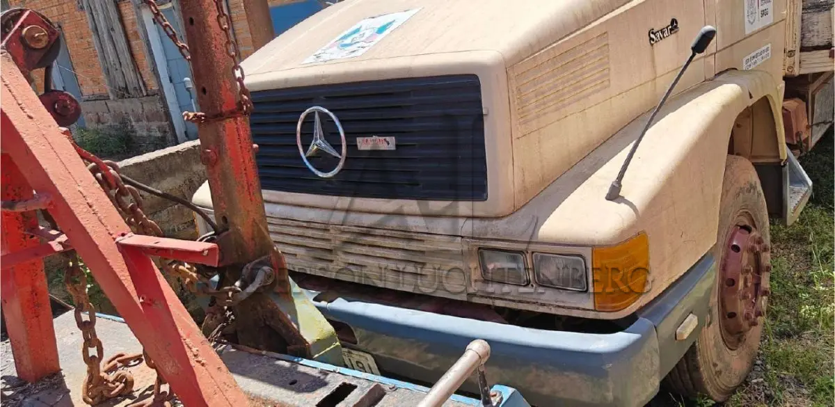 LOTE 014 - M.BENZ/ CAMINHÃO L 1618