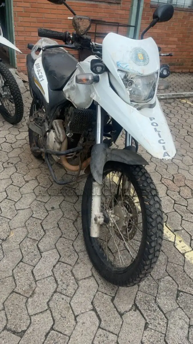 LOTE 081 - HONDA/XRE 300