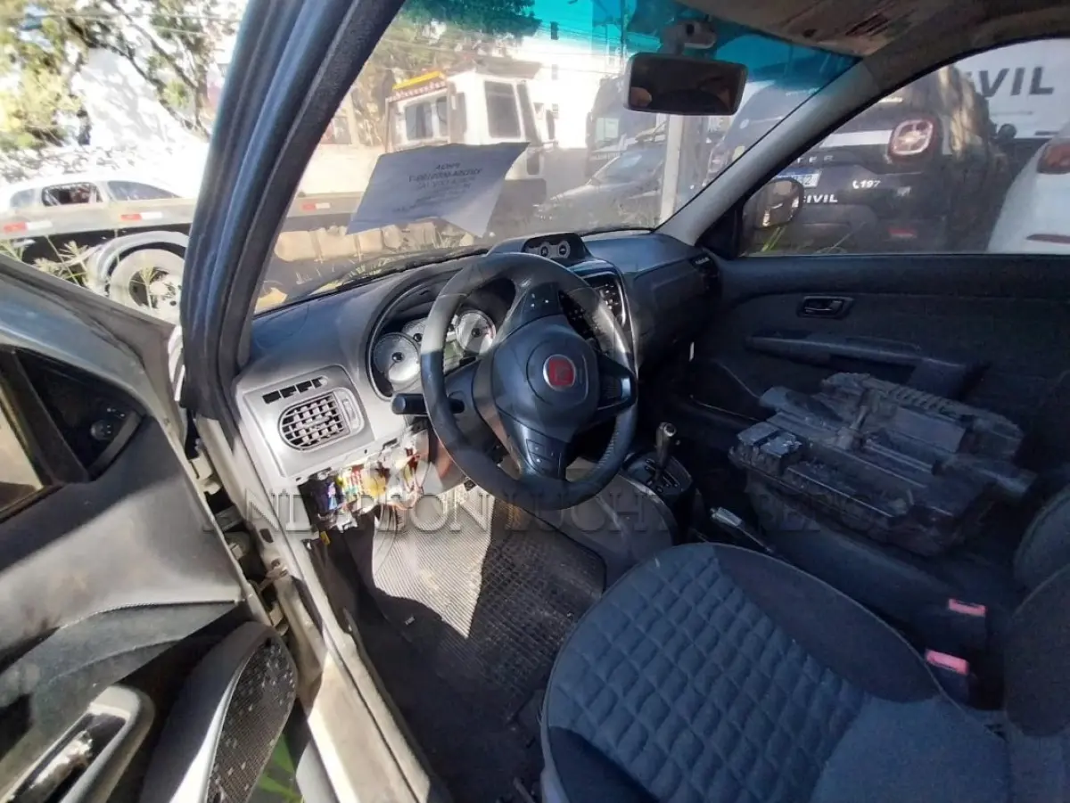 LOTE 038 - FIAT/STRADA ADVENTURE CD