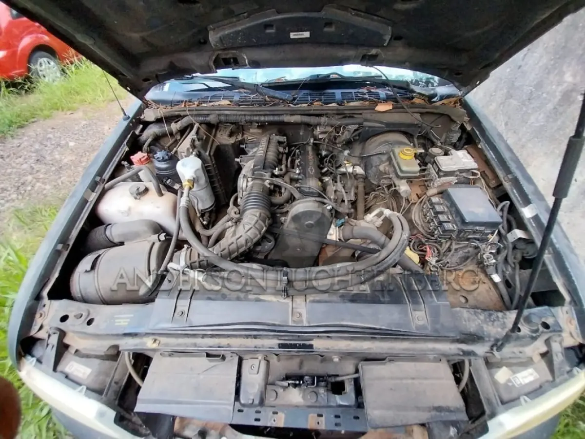 LOTE 056 - GM/BLAZER ADVANTAGE