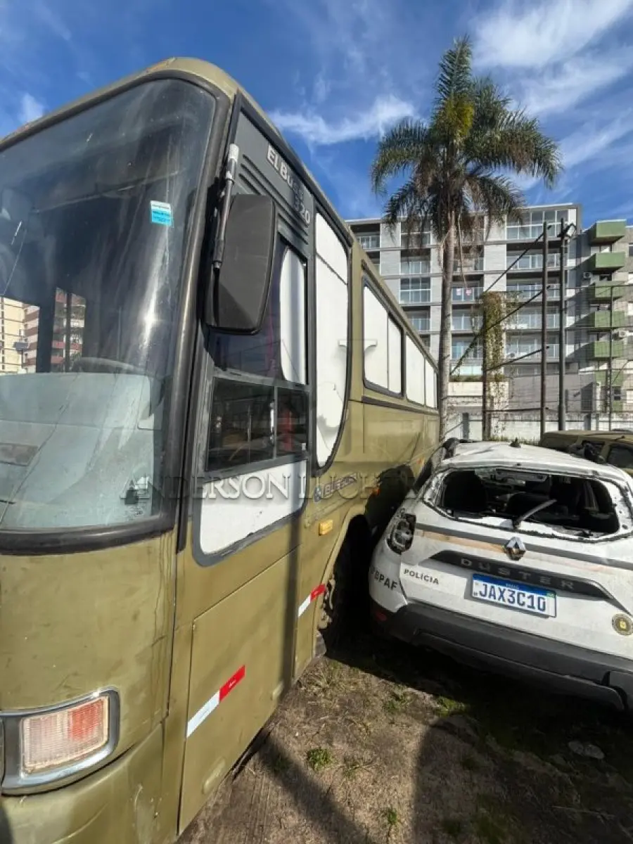 LOTE 037 - M.BENZ/ÔNIBUS OF 1318