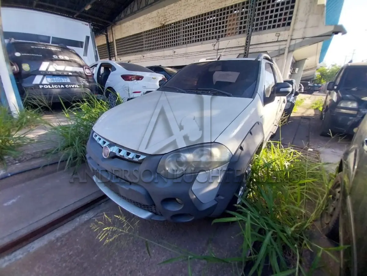LOTE 038 - FIAT/STRADA ADVENTURE CD