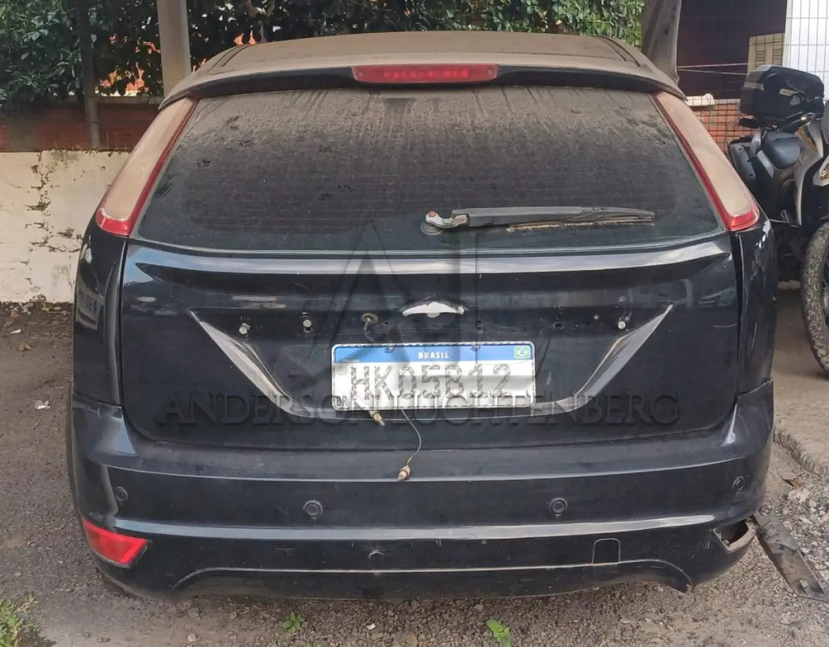 LOTE 020 - I/FORD FOCUS GHIA 2.0 LHA