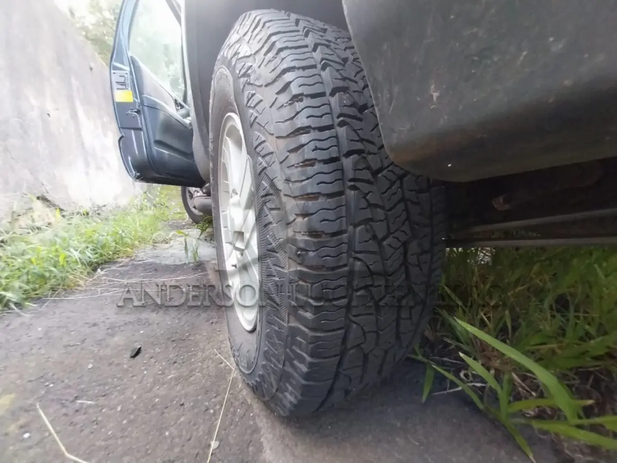 LOTE 056 - GM/BLAZER ADVANTAGE