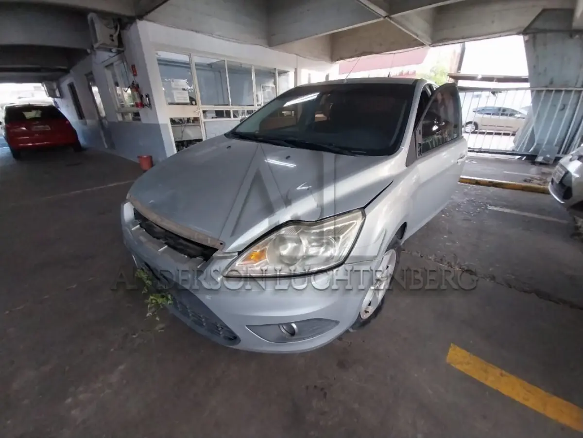 LOTE 047 - I/FORD FOCUS 2L FC FLEX