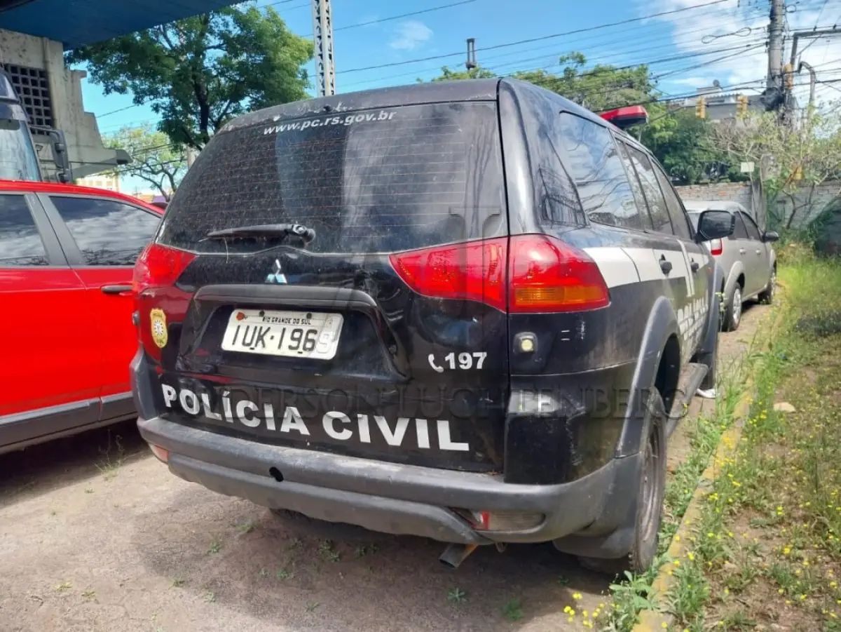 LOTE 049 - MMC/PAJERO DAKAR D