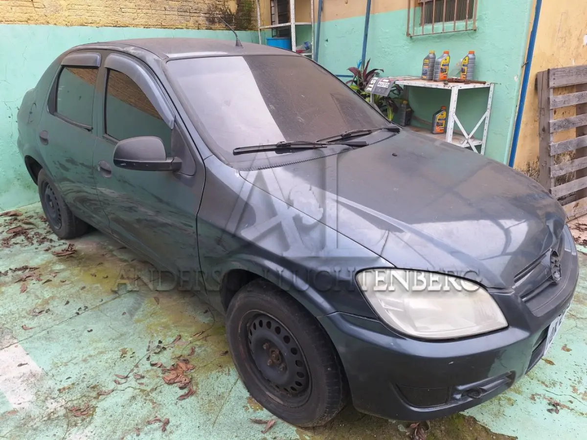 LOTE 083 - GM/PRISMA JOY