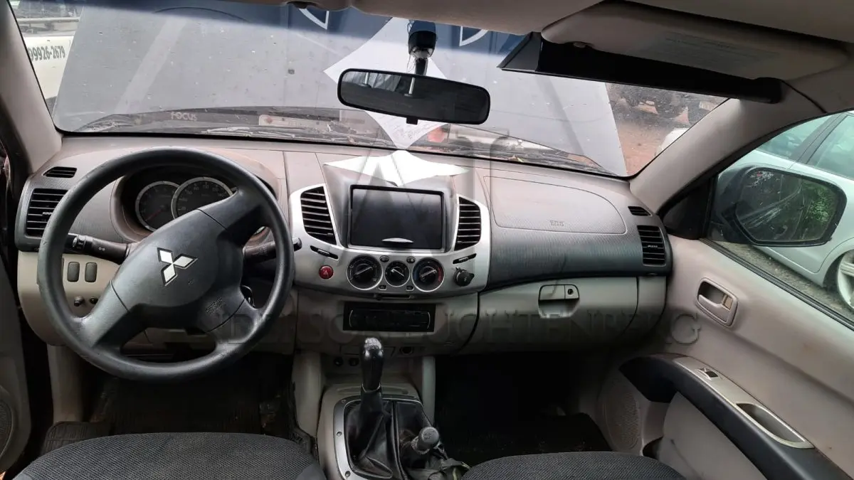 LOTE 078 - MMC/L200 TRITON 3.2 D