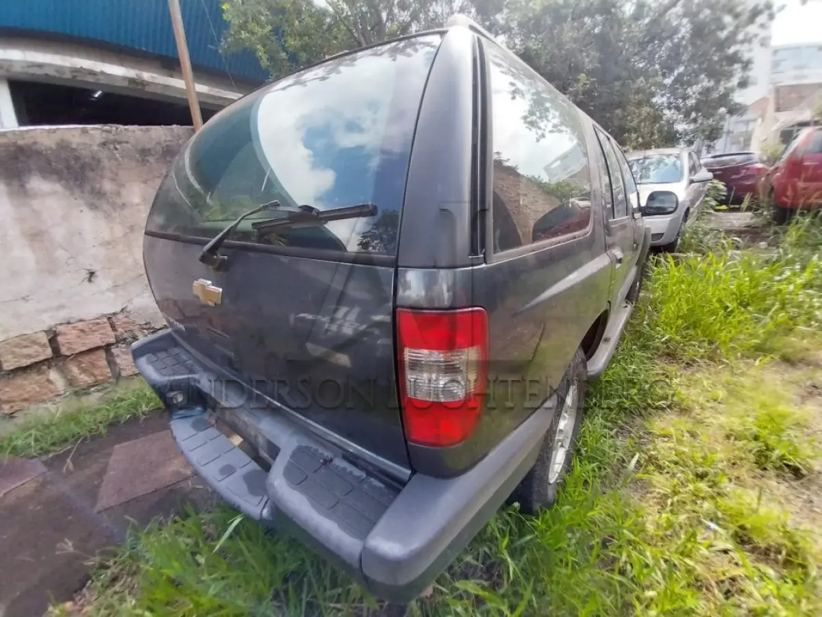 LOTE 056 - GM/BLAZER ADVANTAGE