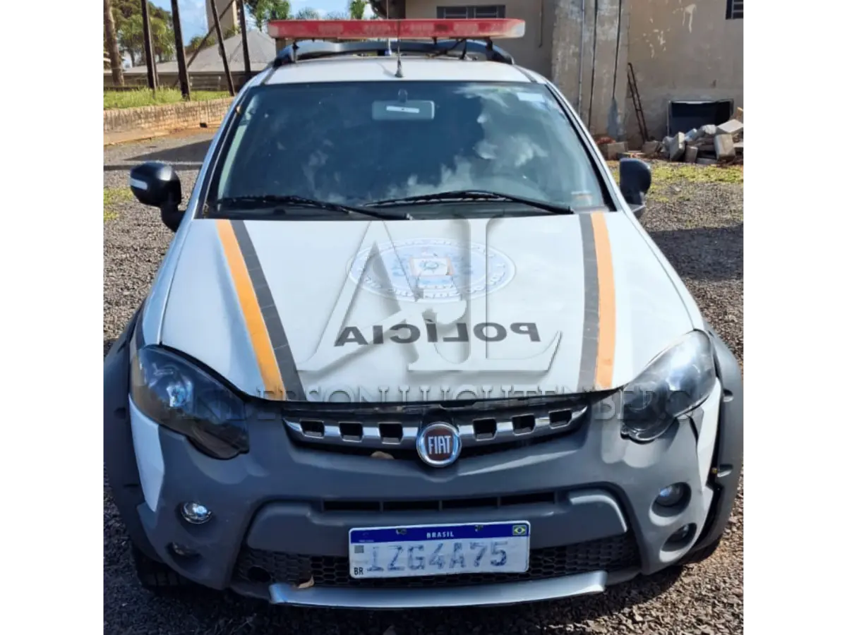 LOTE 015 - FIAT/WEEKEND ADVENTURE