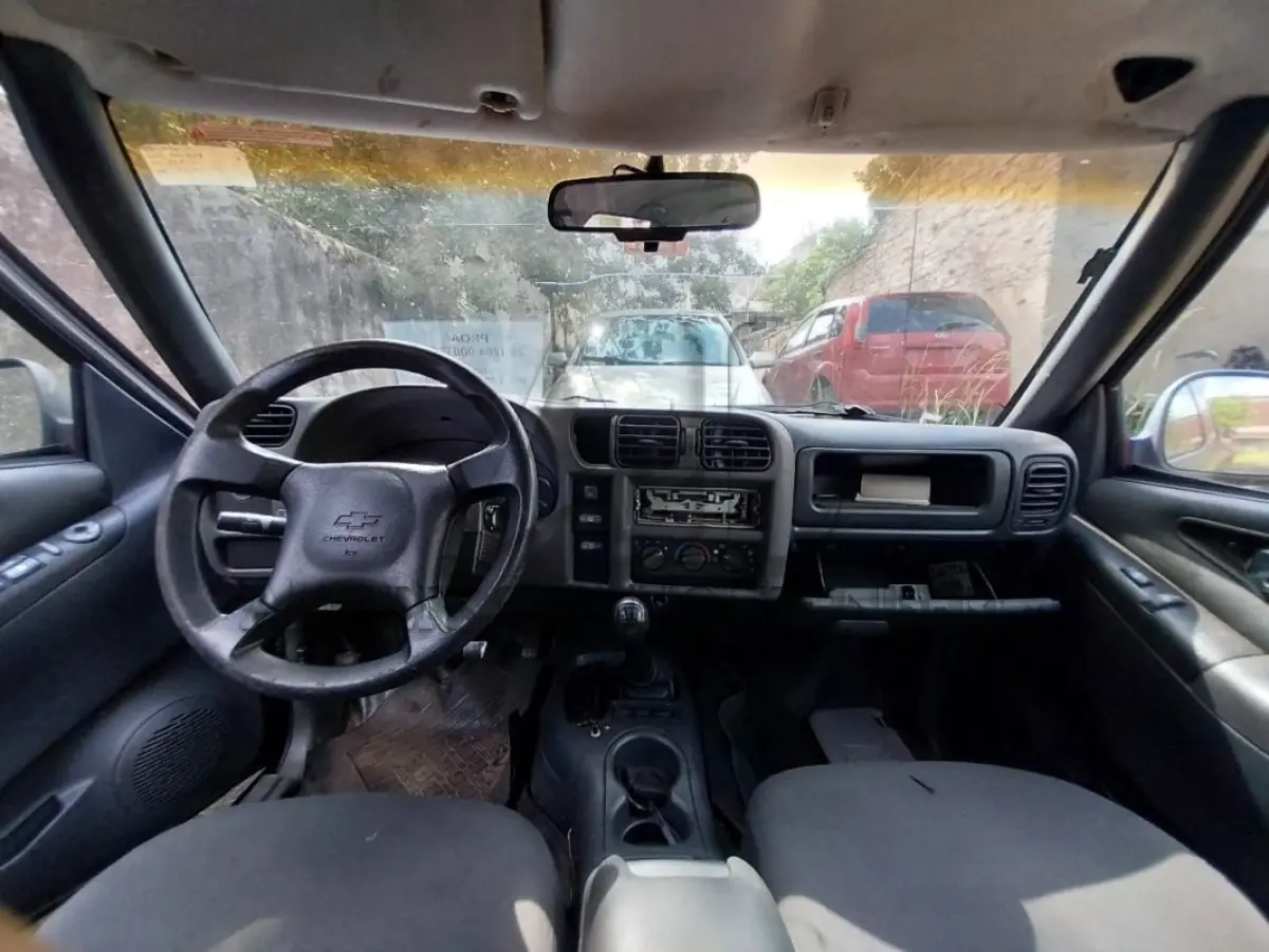 LOTE 056 - GM/BLAZER ADVANTAGE