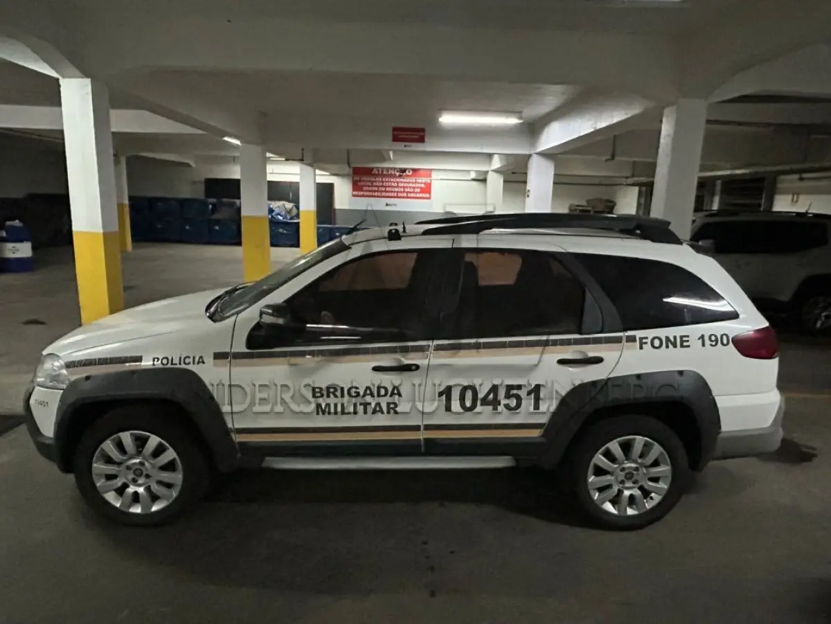 LOTE 074 - FIAT/WEEKEND ADVENTURE