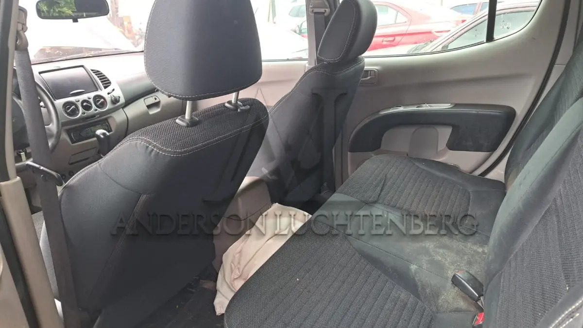 LOTE 078 - MMC/L200 TRITON 3.2 D