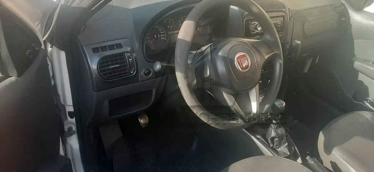 LOTE 077 - FIAT/WEEKEND ADVENTURE