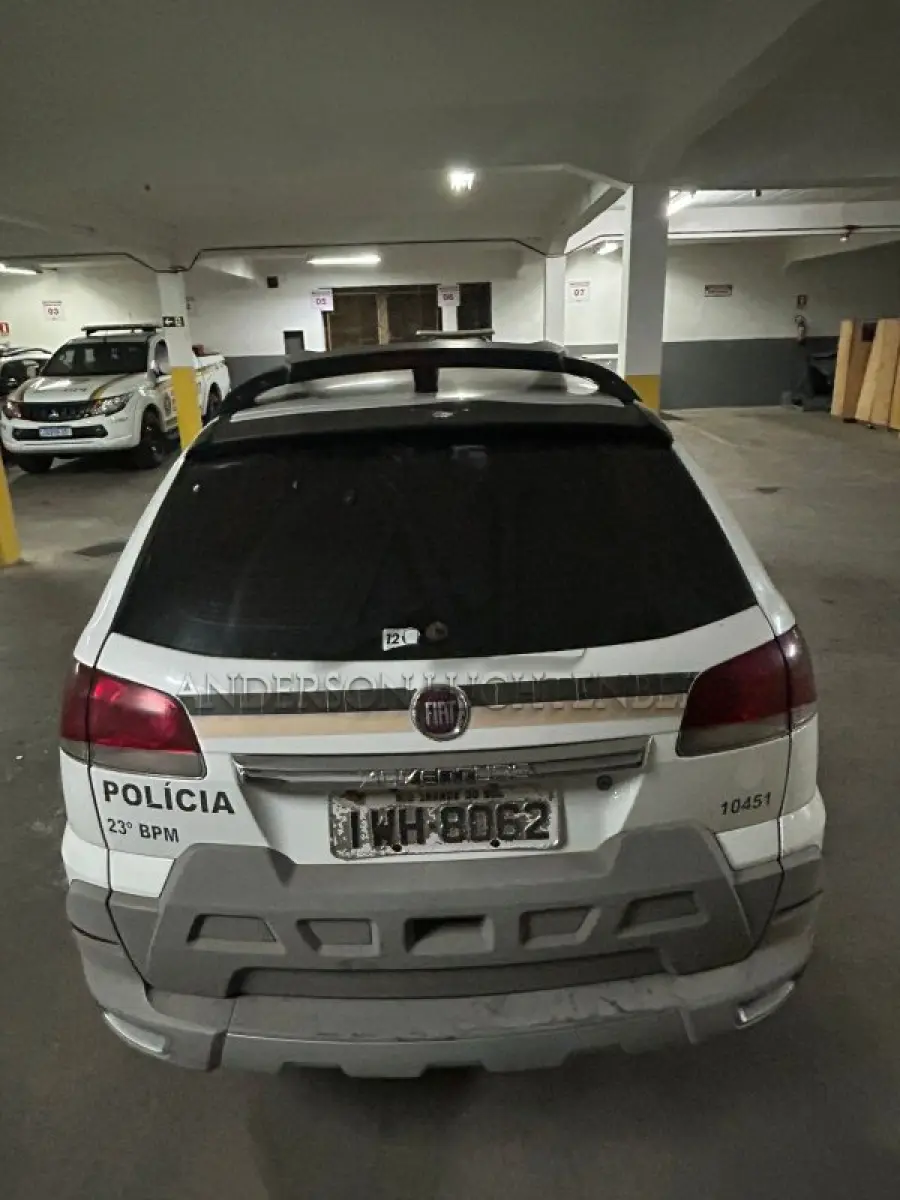 LOTE 074 - FIAT/WEEKEND ADVENTURE