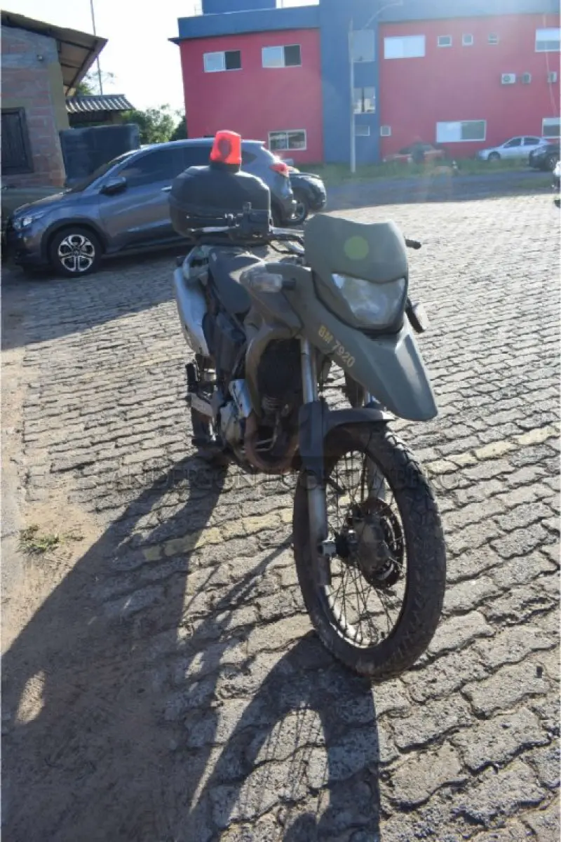 LOTE 005 - HONDA/XRE 300