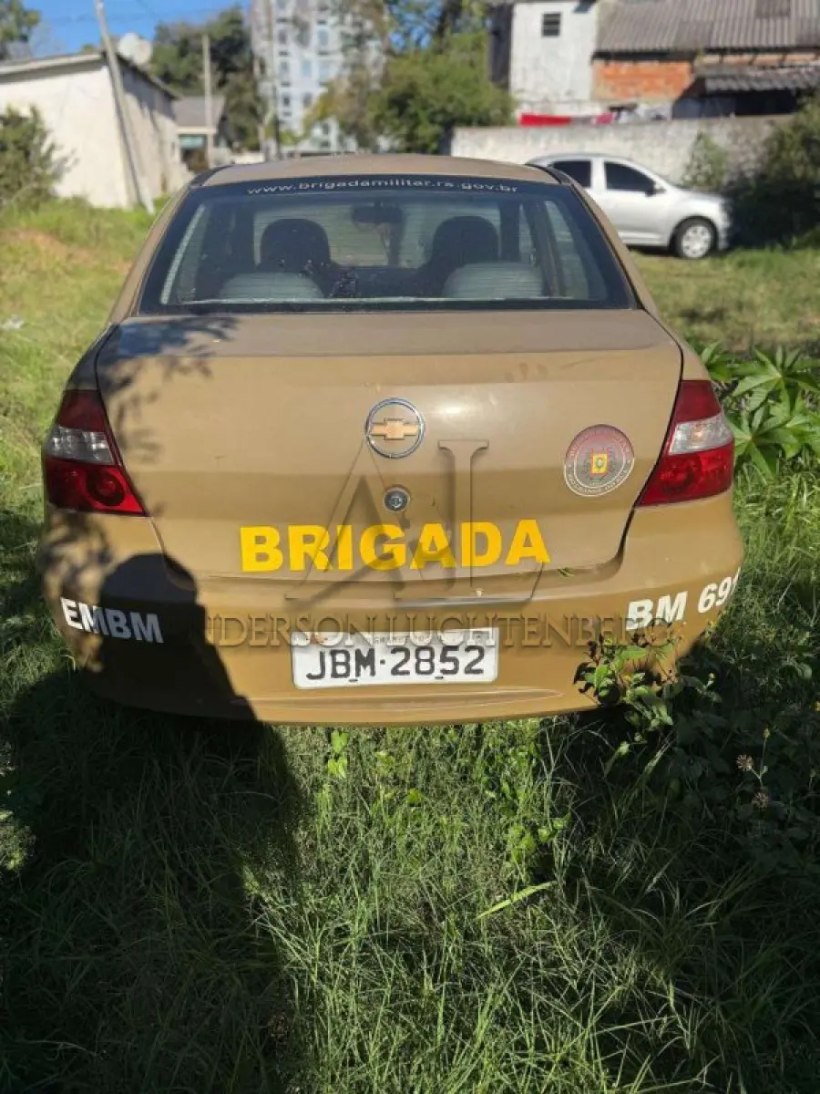 LOTE 059 - GM/PRISMA JOY