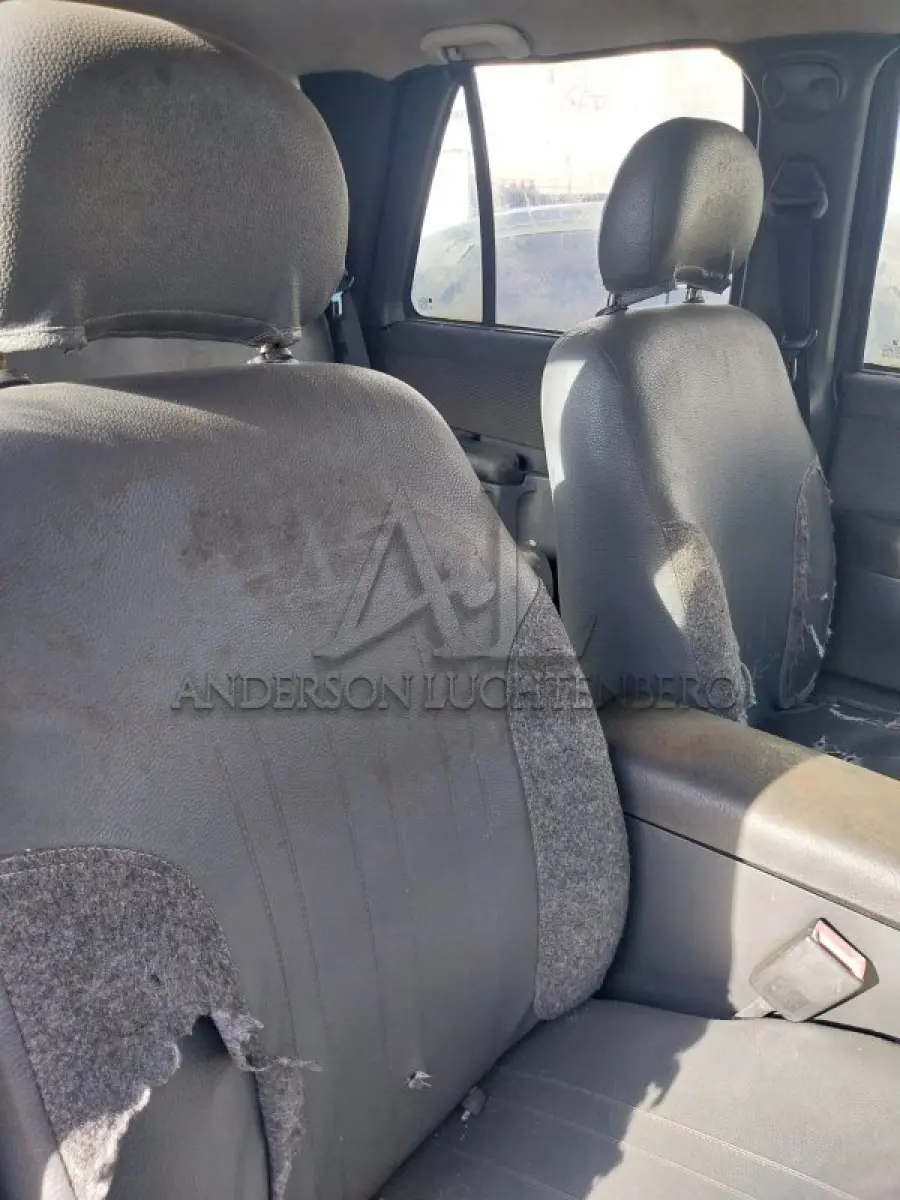 LOTE 044 - GM/BLAZER ADVANTAGE