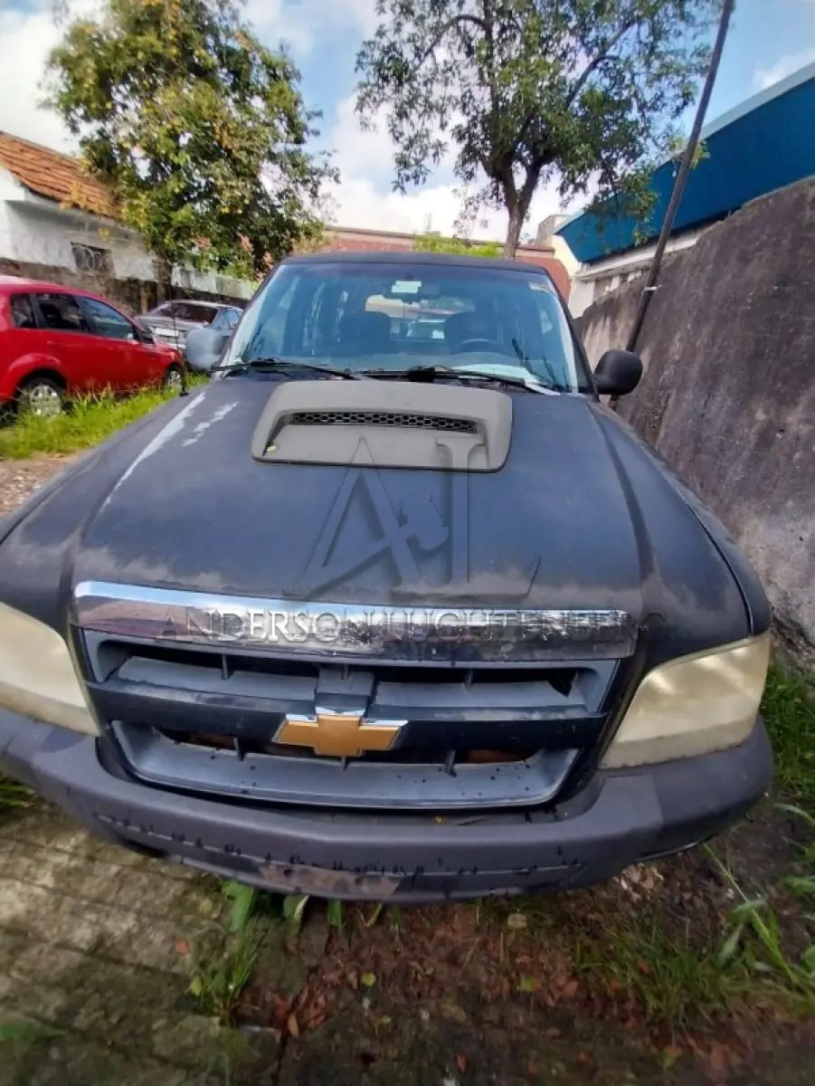 LOTE 056 - GM/BLAZER ADVANTAGE