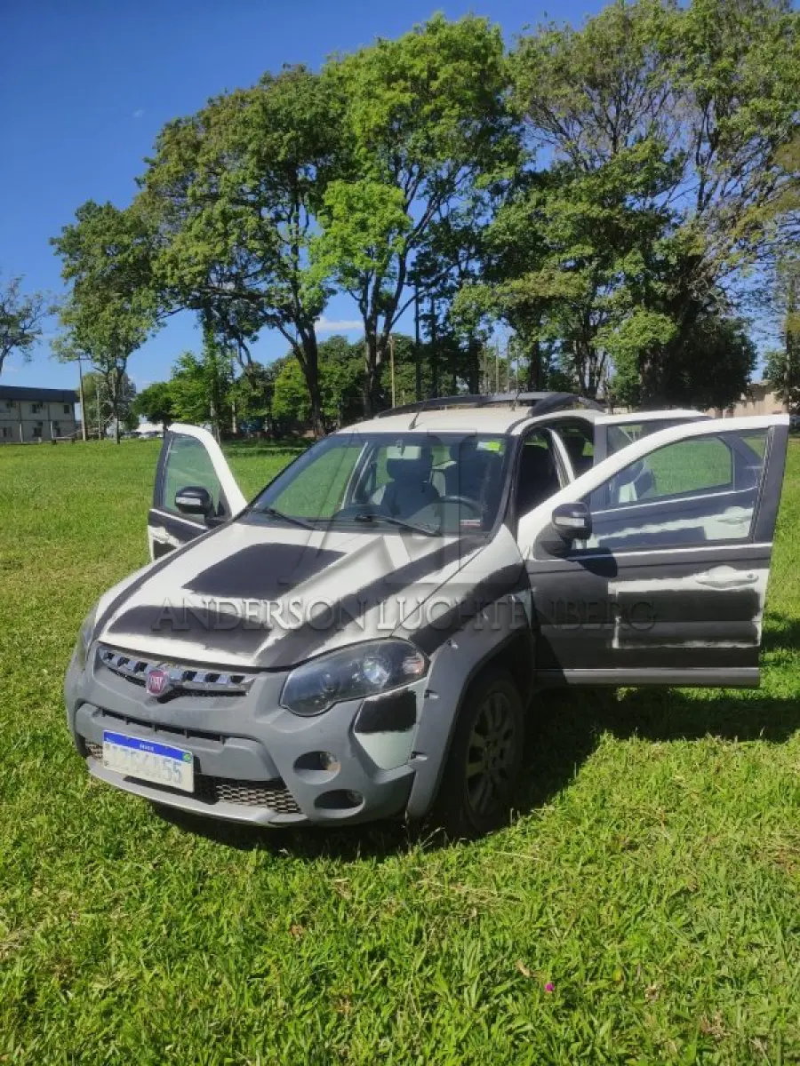 LOTE 079 - FIAT/WEEKEND ADVENTURE