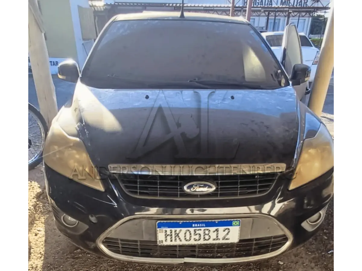 LOTE 020 - I/FORD FOCUS GHIA 2.0 LHA